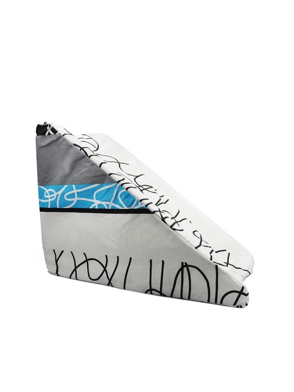 Klin przeciwobrzękowy pod rękę po mastektomii mały z wgłębieniem 44x33x55 cm grubość 22 L