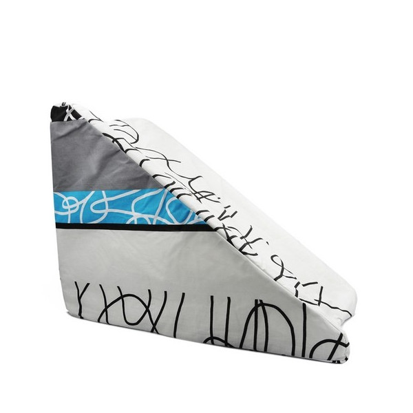 Klin przeciwobrzękowy pod rękę po mastektomii mały z wgłębieniem 44x33x55 cm grubość 22 L