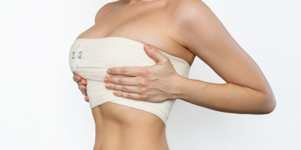 Gorsety i pasy kompresyjne po mastektomii – kiedy warto je stosować?