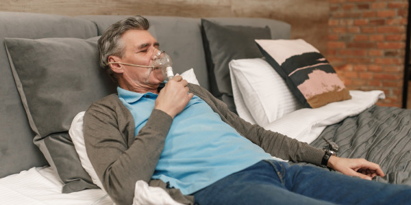 Czym różnią się aparaty CPAP, Auto CPAP i BiPAP?